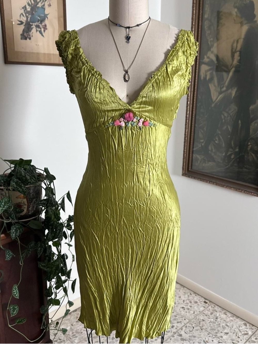 Vintage 90s early 2000s Betsey Johnson short green 100% silk casual dress Size 6 - Picture 2 of 8